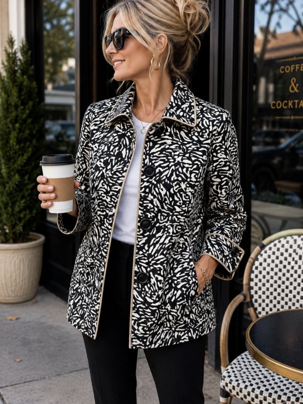 Sharon Young Abstract Print Jacket Size 8 Black White Career Chic Coat